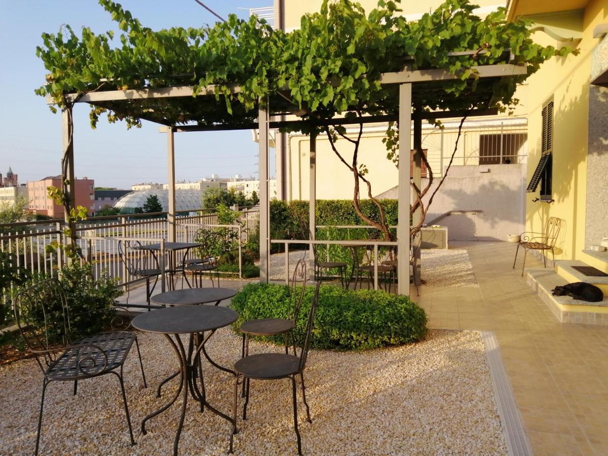 Umema B&B Албенга Екстериор снимка